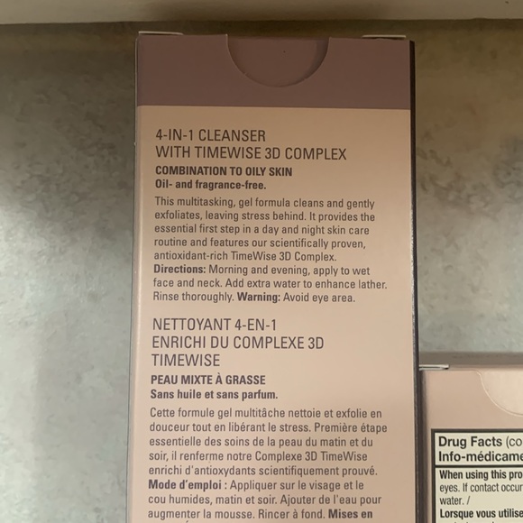 Mary Kay Time Wise miracle set for Combination to oily skin NIB - Picture 8 of 13